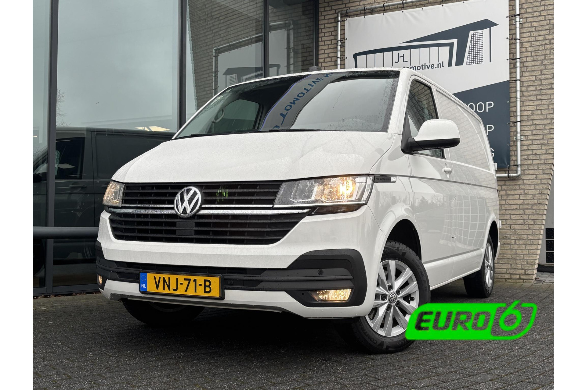 Volkswagen Transporter 2.0 TDI L1H1*AUTOM.*CARPLAY*A/C*CRUISE*NAVI*HAAK*